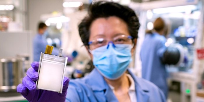 Prototype of GM's lithium-metal battery