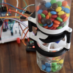 This Arduino device will sort your M&M’s by color