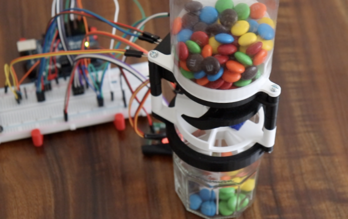 This Arduino device will sort your M&M’s by color