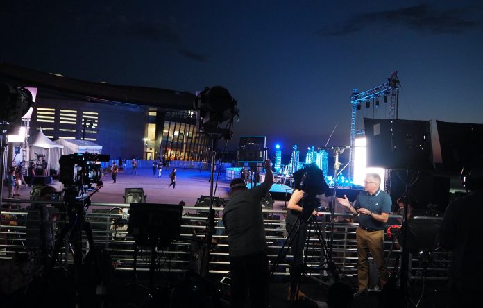 Virgin Galactic and Richard Branson celebrate launch of first passengers into space