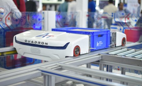 Hyperedge- , PCB Design, Hardware Design, Electronics Design, Photo: Quadron unit in operation