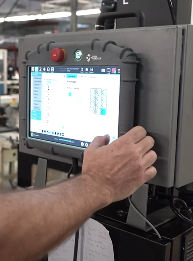 Hyperedge- , PCB Design, Hardware Design, Electronics Design, Worker programming the Robotiq Palletizing Solution