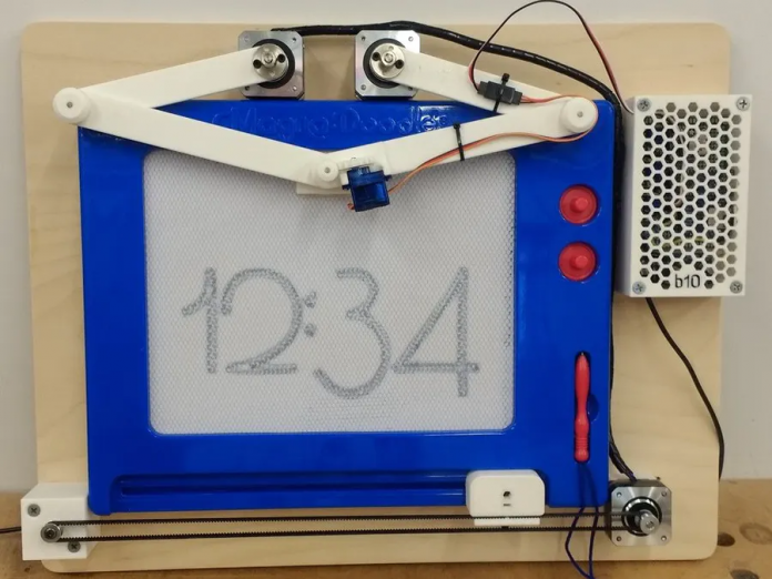Sketch the current time with this Magna Doodle clock
