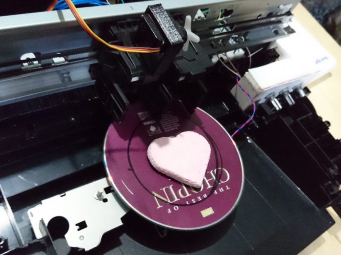 Using an old printer to create organic pottery
