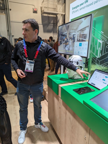Hyperedge- , PCB Design, Hardware Design, Electronics Design, Exploring the Bosch booth!