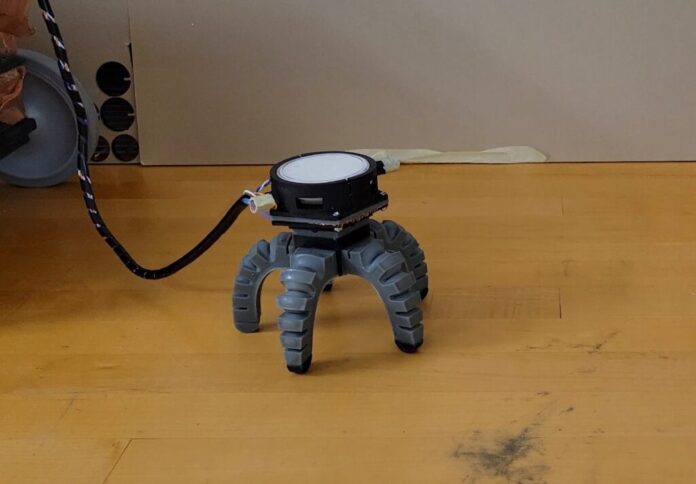 Exploring fungal intelligence with biohybrid robots powered by Arduino