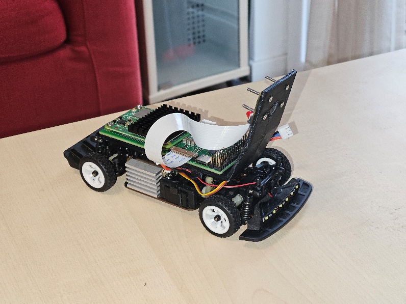 Figure 8 Prototype DeepRacer Pi Mini –&nbsp;1&nbsp;:28 scale