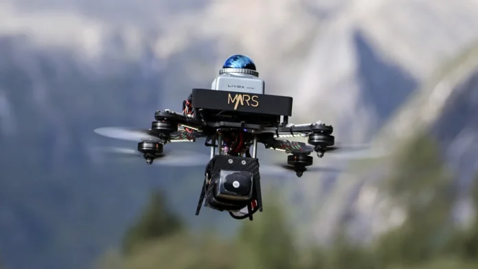 This “robot bird” flies at 45 mph through forests—With no GPS or light