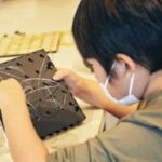 This unique electronic toy helps children learn their shapes