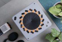 This futuristic-looking dustbin features a motion-activated iris mechanism